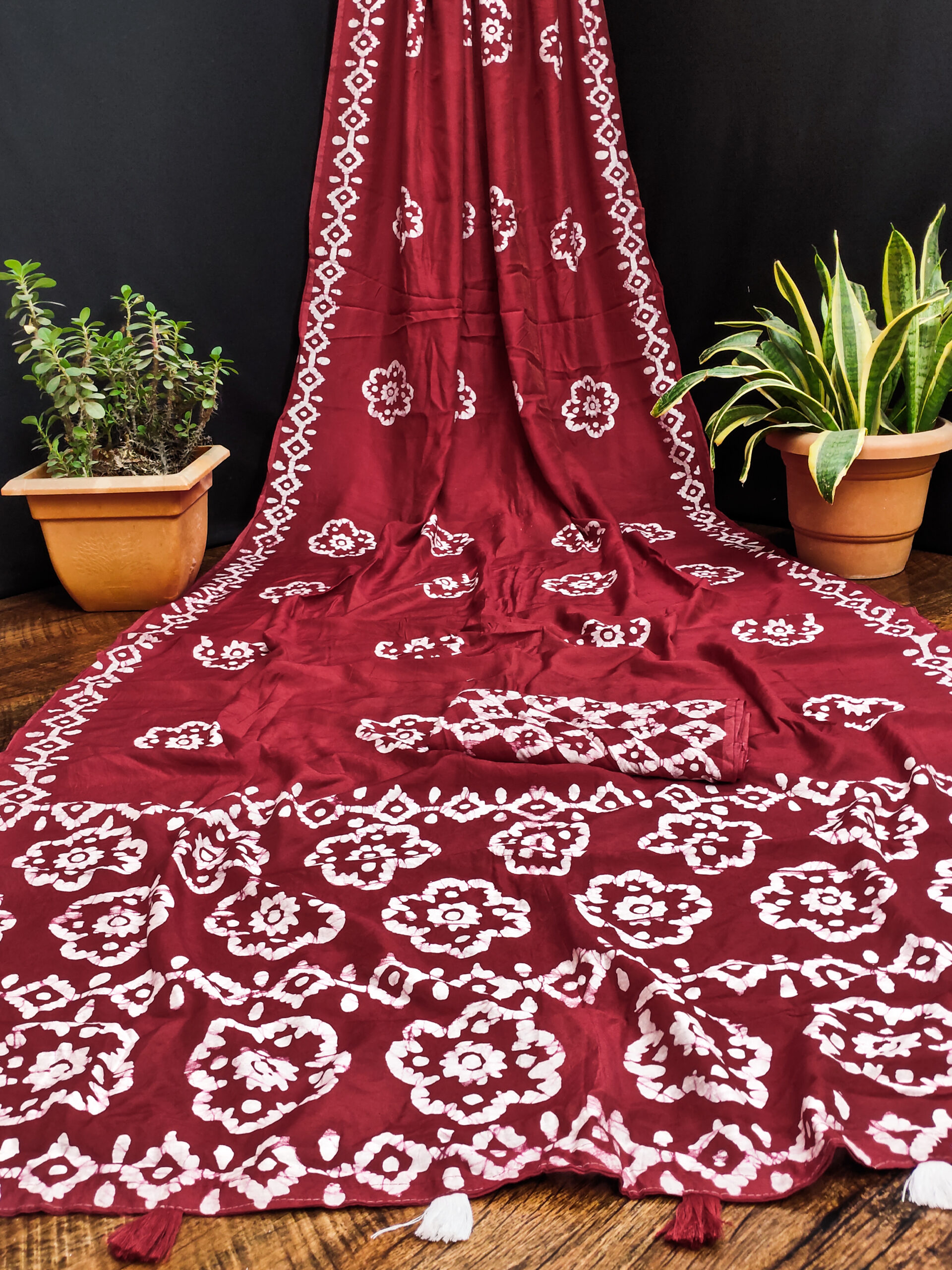FOLK ART FLORAL GRID SAREE - Image 5