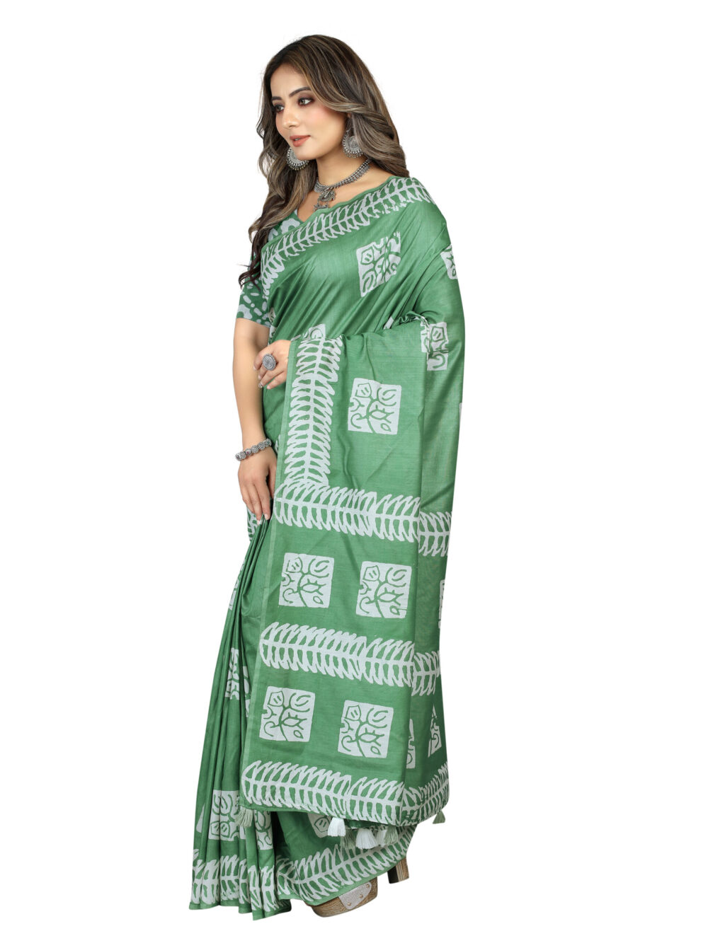 TRADITIONAL HAND WAX BATIK SAREE - Image 2