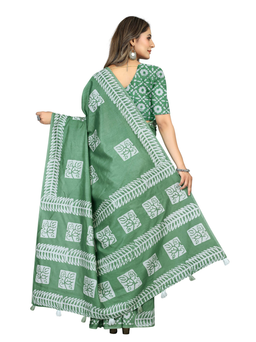 TRADITIONAL HAND WAX BATIK SAREE - Image 4