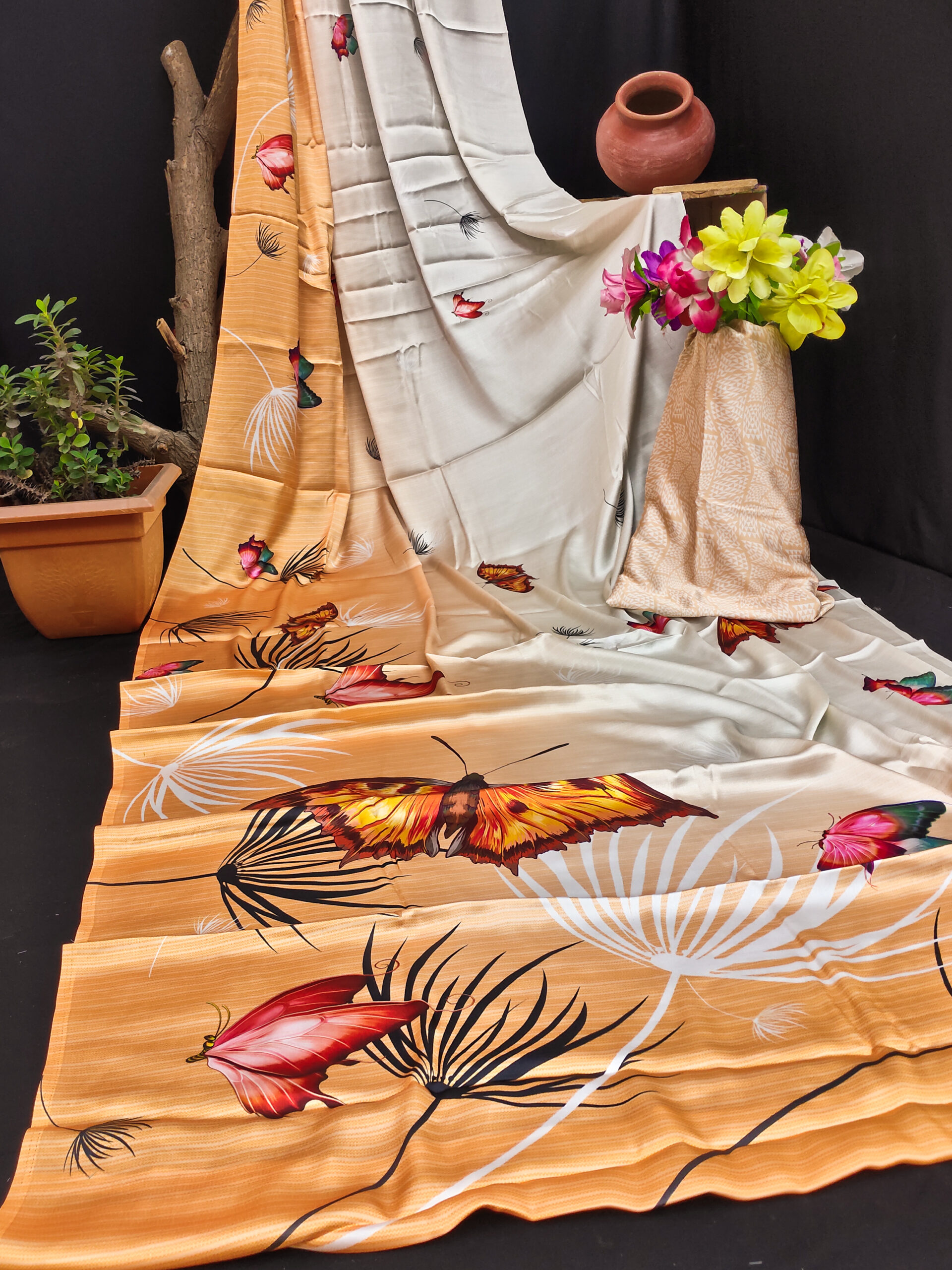 PRINTED WINGS JAPANESE CRAPE SAREE - Image 6