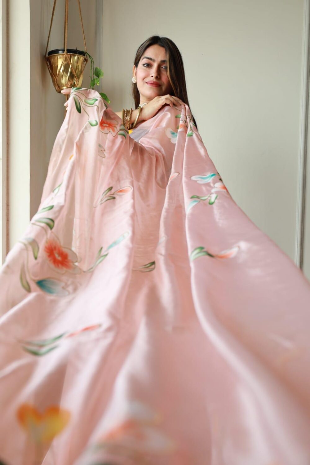 PINK BLOSSOM HAND PAINTED ORGANZA SAREE - Image 3