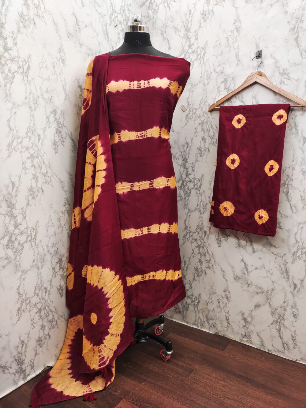 SHIBORI BANDHEJ DRESS MATERIAL HORIZONTAL STRIPE
