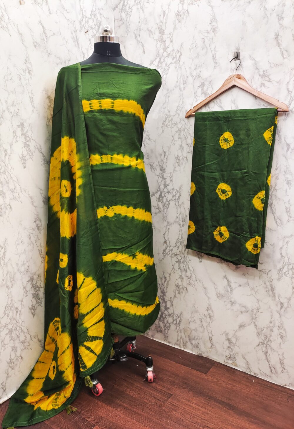 SHIBORI BANDHEJ DRESS MATERIAL HORIZONTAL STRIPE